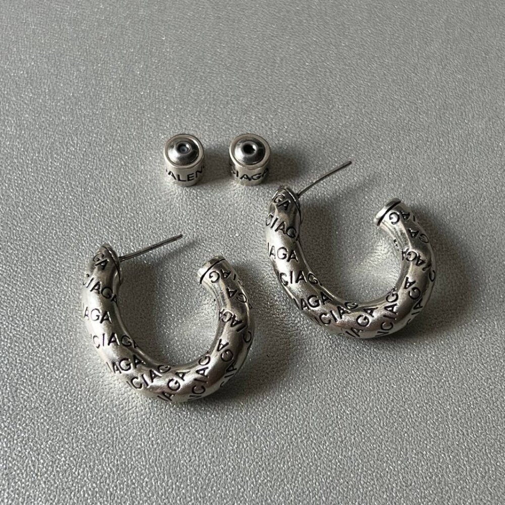 BALENCIAGA twist logo silver brass hoop earrings - Picture 4 of 6